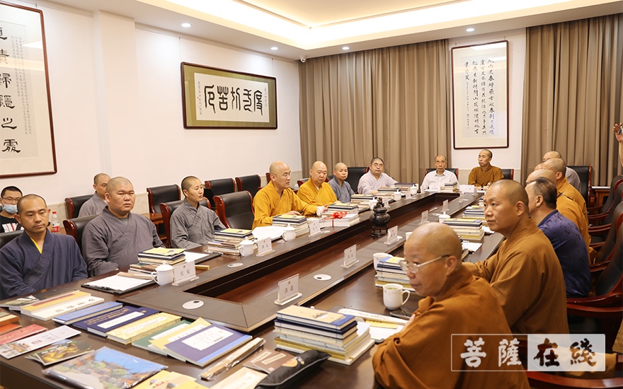 佛教-合肥市佛教协会会长圆藏法师一行参访湖州法华寺