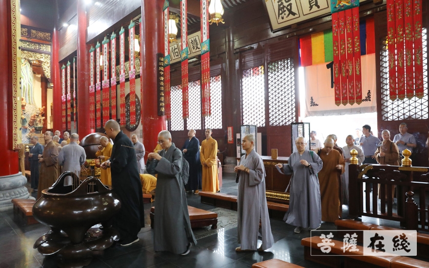 佛教-舟山市普陀区佛教协会会长真性法师参访湖州法华寺