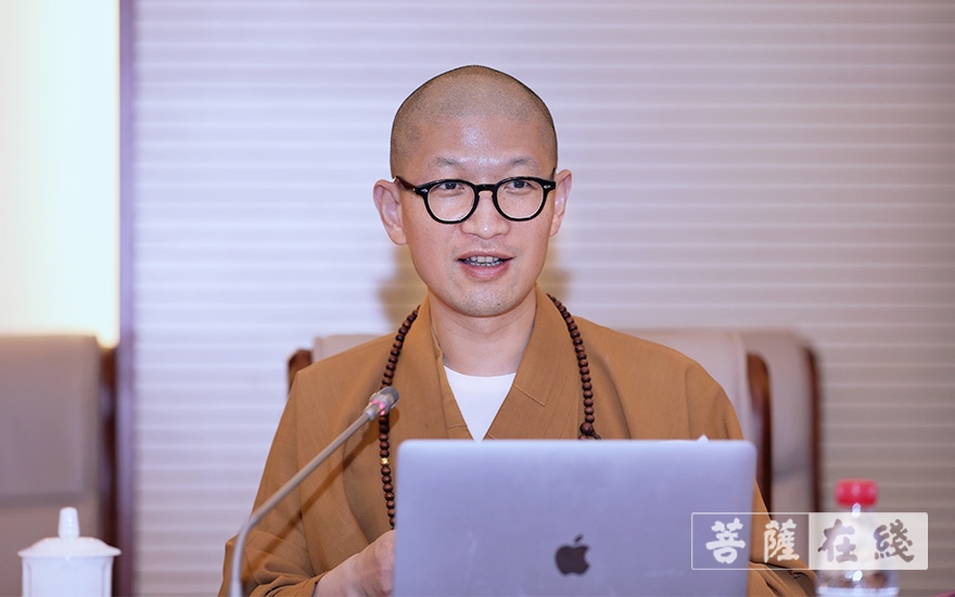 研究生-​中国佛学院普陀山学院举行2019级中观学专业研究生论文开题报告会