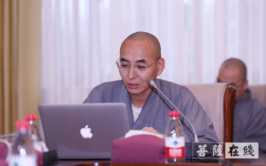 研究生-​中国佛学院普陀山学院举行2019级中观学专业研究生论文开题报告会
