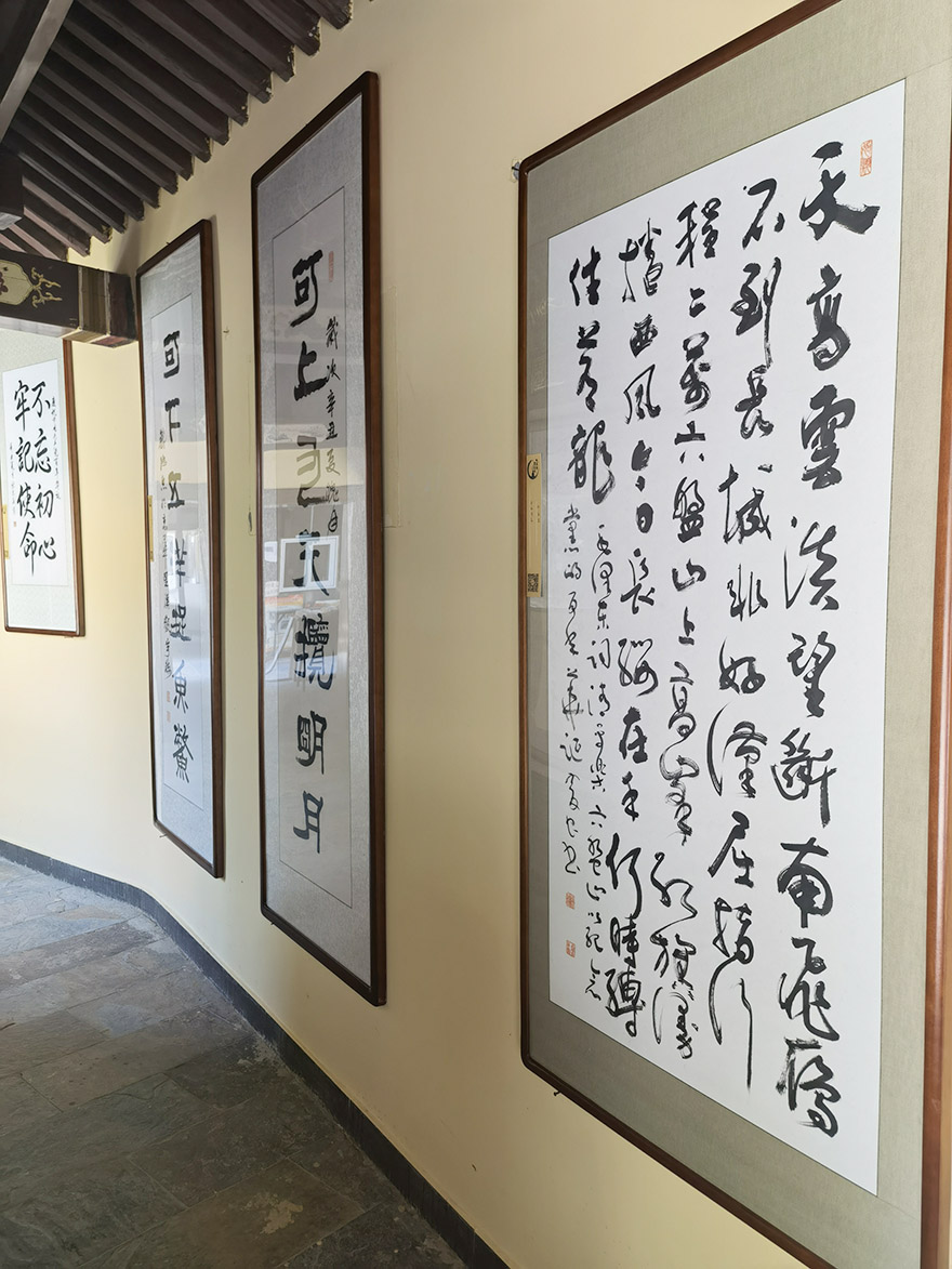 文化-北京白瀑寺书画院举行庆祝建党百年画展