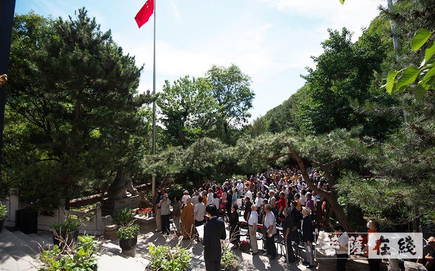 文化-北京白瀑寺书画院举行庆祝建党百年画展