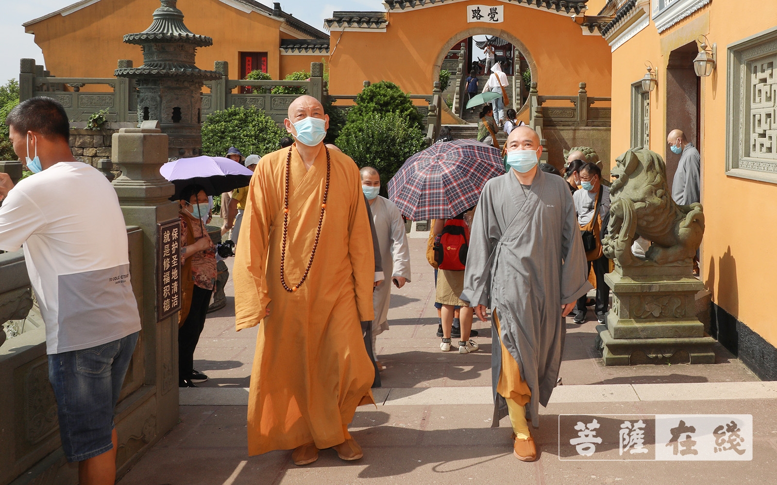 普陀山-道慈大和尚赴普陀山各寺院检查“七一”安全及疫情防控工作