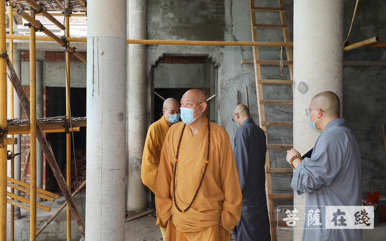 普陀山-道慈大和尚赴普陀山各寺院检查“七一”安全及疫情防控工作