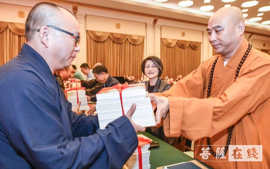佛教-上海市佛教协会召开第十二届第二次理事(扩大)会议
