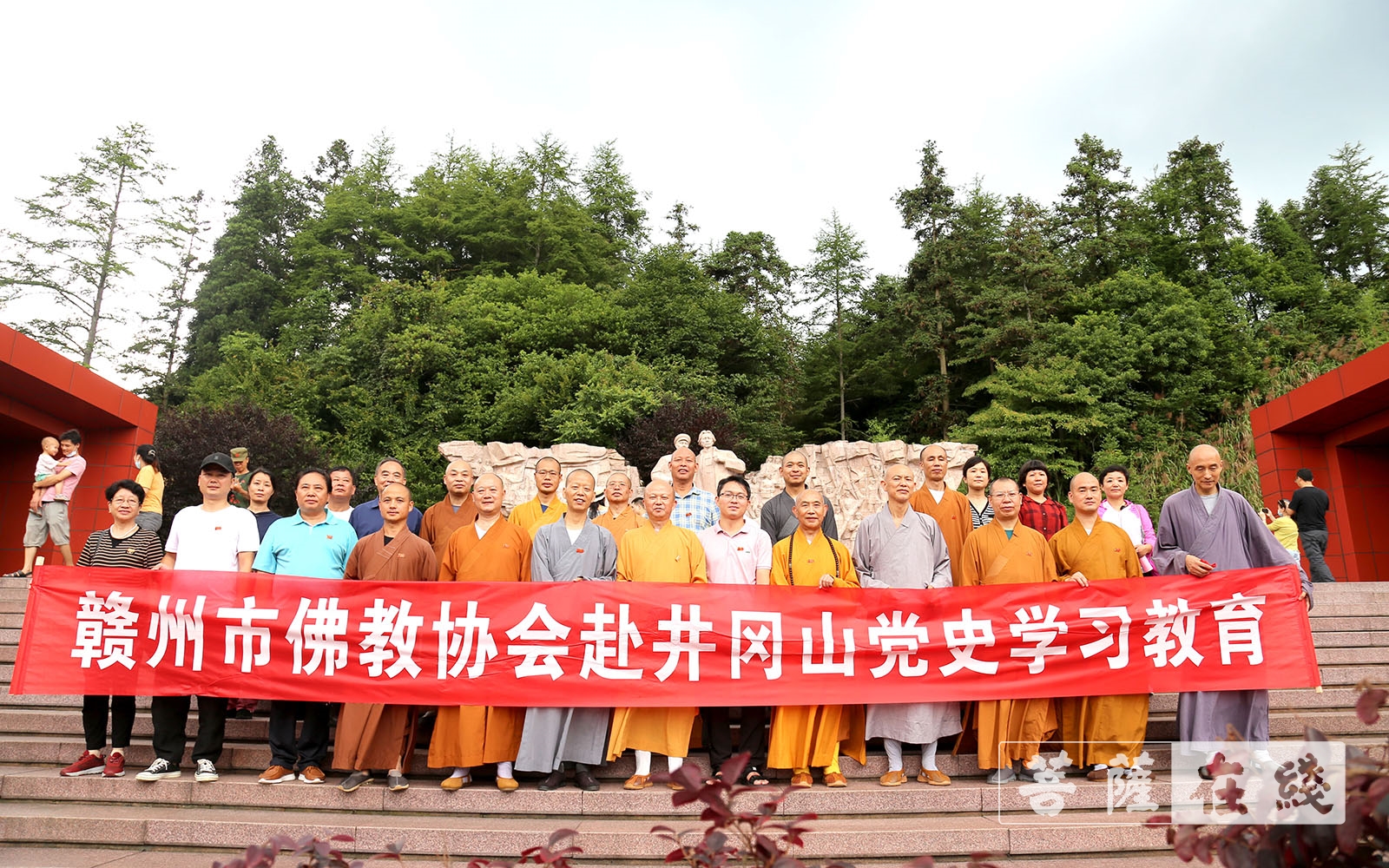 佛教-赣州市佛教界在吉安举行党史教育活动