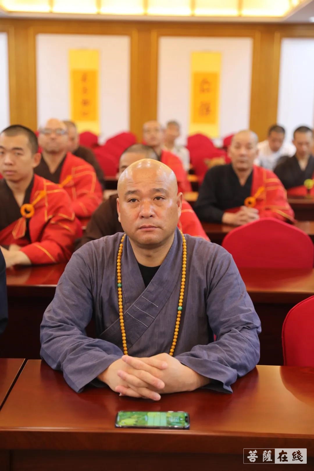 中国共产党-绍兴市龙华古寺举行升国旗仪式并集体观看建党百年庆典