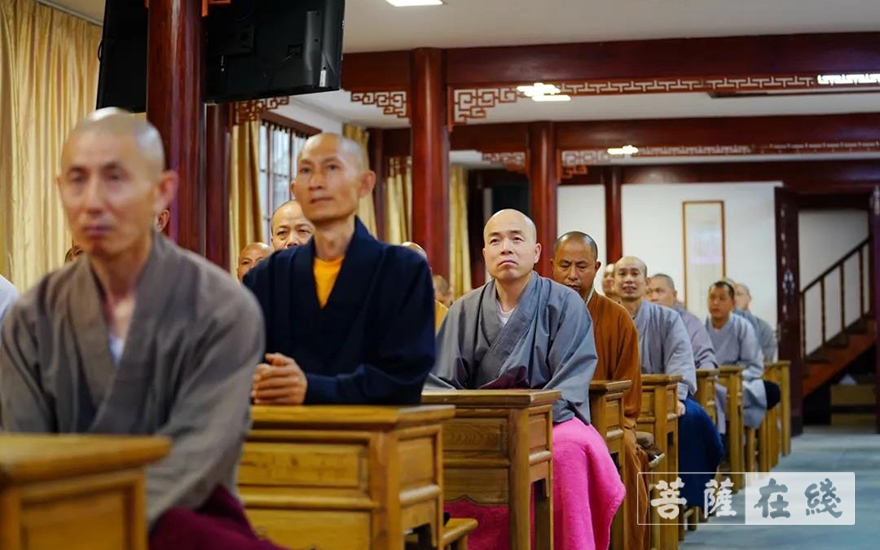 庆祝党的百年华诞，天童禅寺举行升国旗仪式