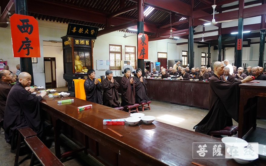 佛教-怡藏法师赴宁波天童禅寺探望修祥长老 佛教-怡藏法师赴宁波天童禅寺探望修祥长老