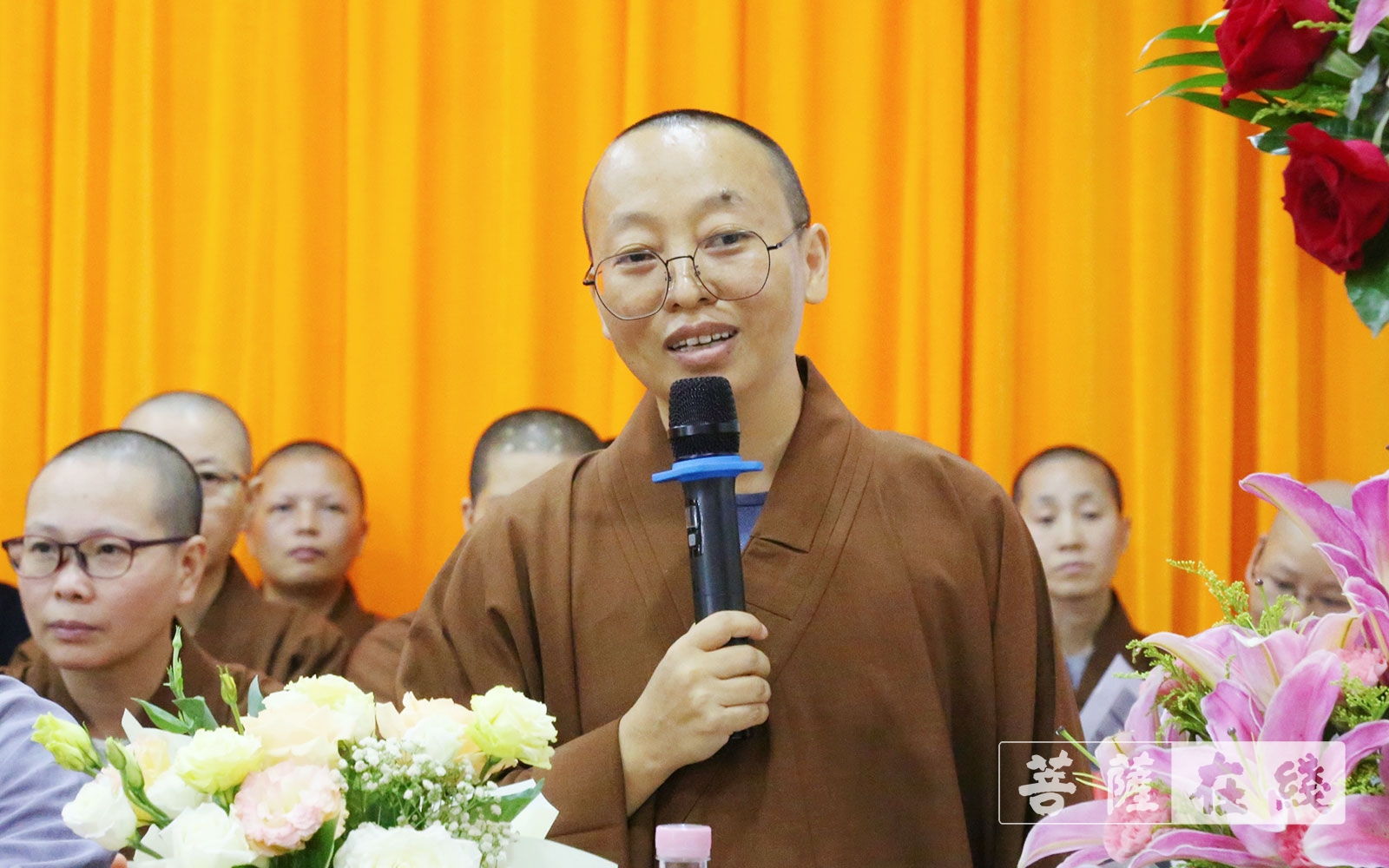 毕业晚会-​广东佛学院尼众学院举行第廿一届本科暨廿五届预科毕业典礼