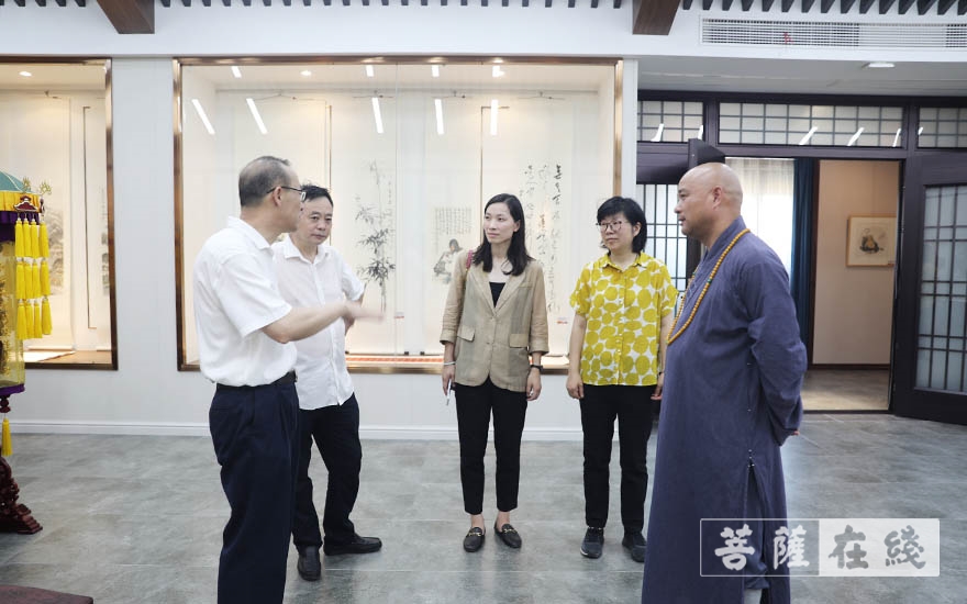 绍兴-嘉兴市民宗局副局长一行调研绍兴龙华古寺