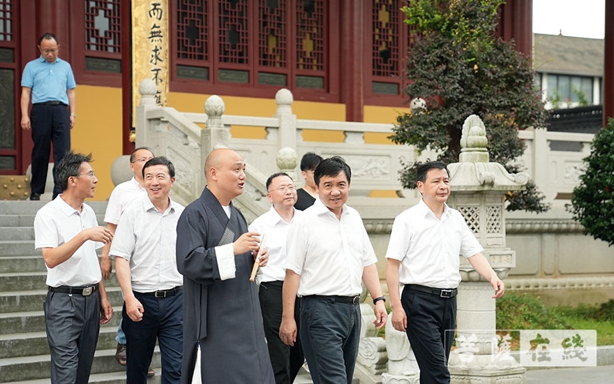 绍兴-浙江省人大常委会党组副书记、副主任一行调研绍兴安康寺