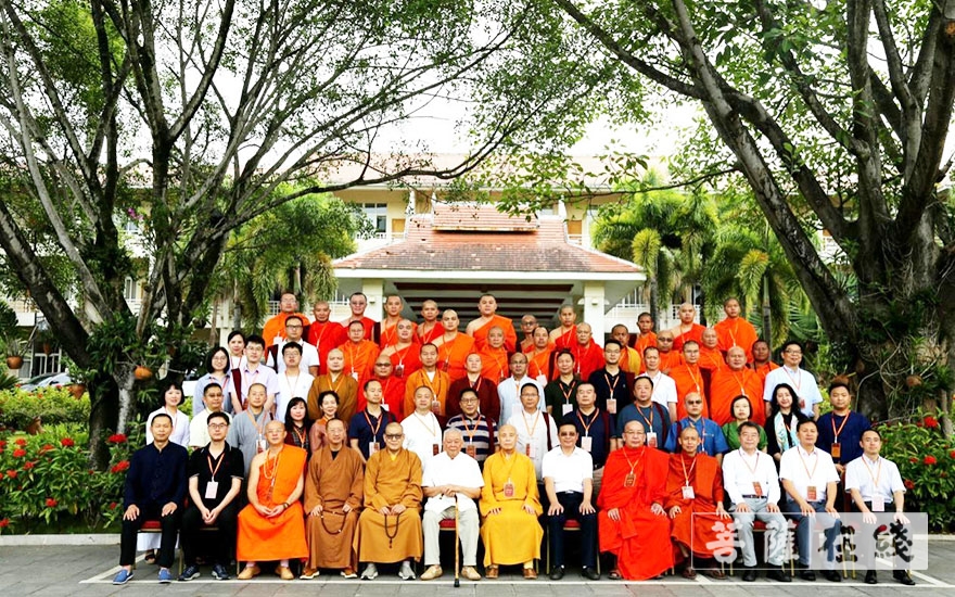 佛教-中国佛教协会第十届理事会南传上座部佛教工作委员会第一次会议在西双版纳召开
