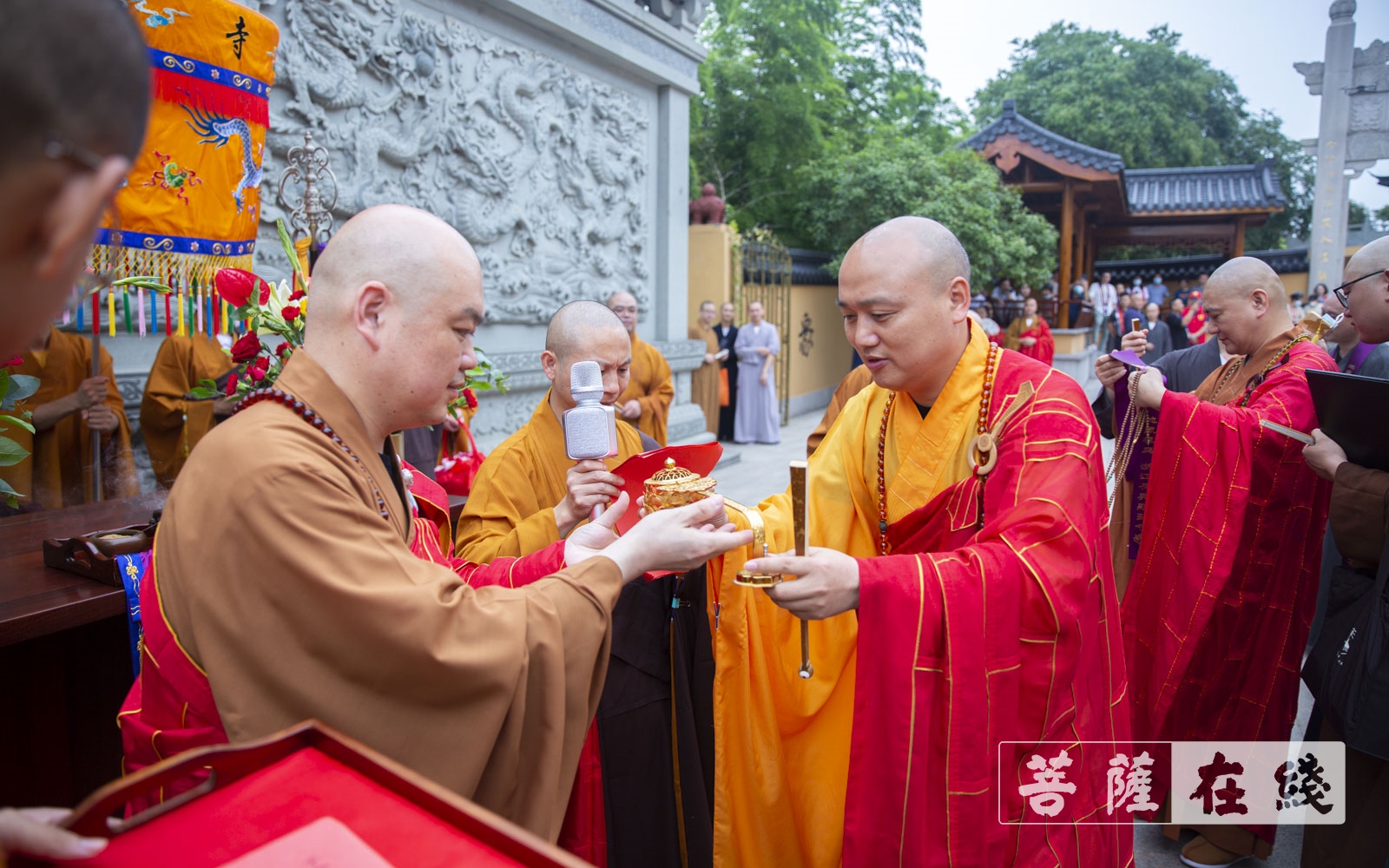 仙山显圣 名蓝得主 证道狮吼 光大正道