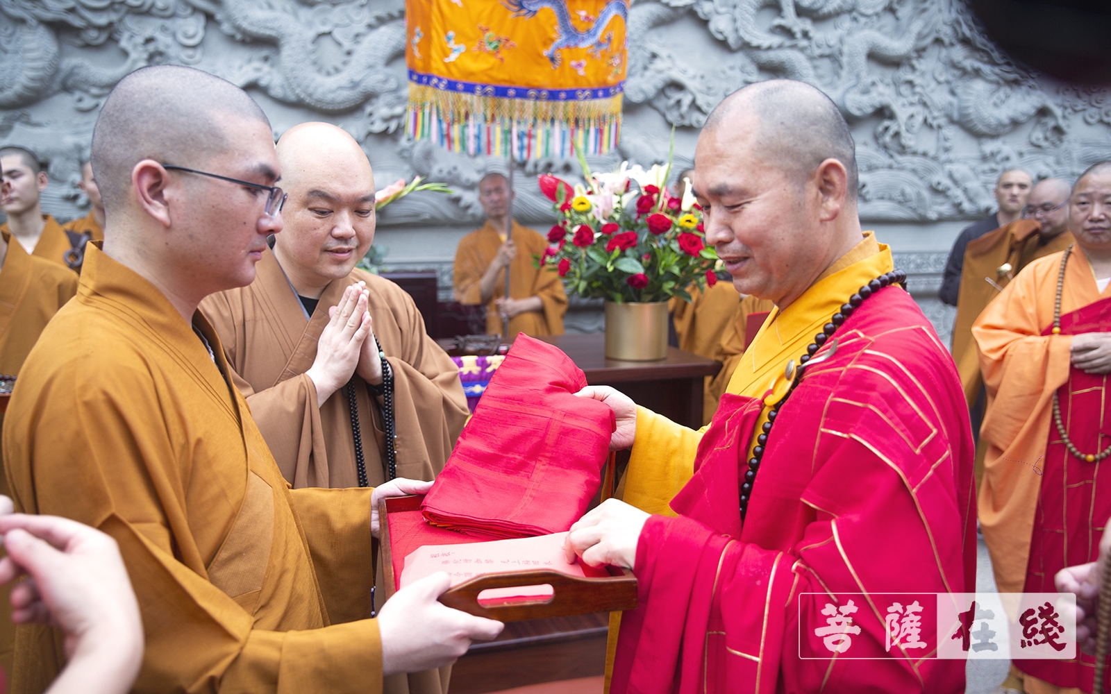 仙山显圣 名蓝得主 证道狮吼 光大正道