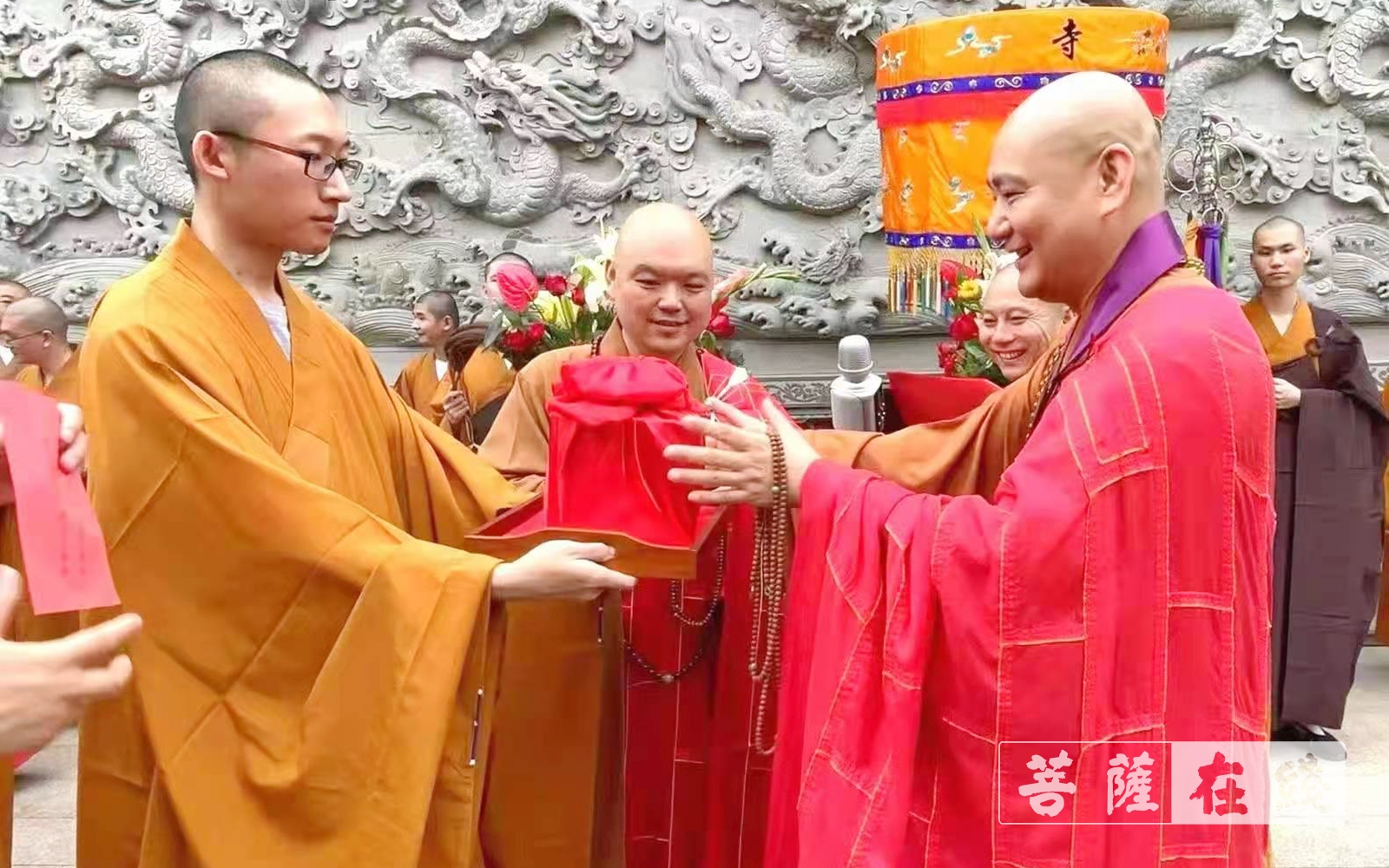 仙山显圣 名蓝得主 证道狮吼 光大正道