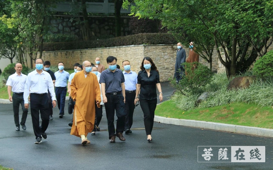 云门寺-广东省委统战部一行调研云门寺及广东佛学院云门学院