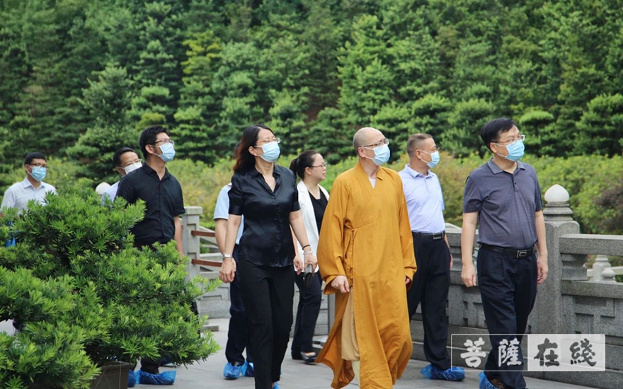 云门寺-广东省委统战部一行调研云门寺及广东佛学院云门学院