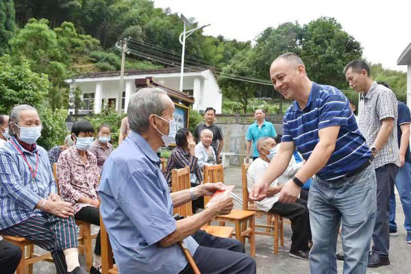 慈善-湖南佛慈2021慈善行第十七站：资助炎陵县麻疯病村院