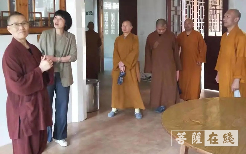 佛教-宁波鄞州区佛协全力部署防御台风“烟花”工作