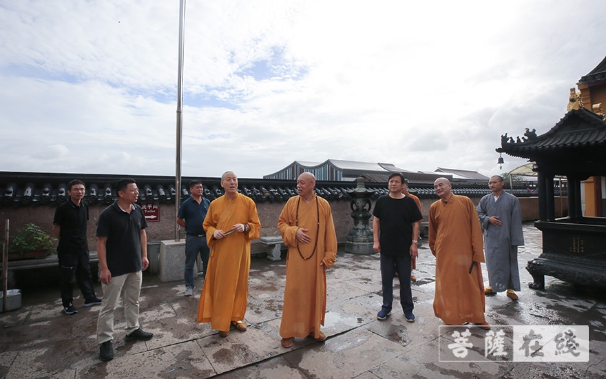 普陀山-普陀山佛教协会召开全山寺院（单位）六月十九香会期安全防疫暨抗台防汛工作会