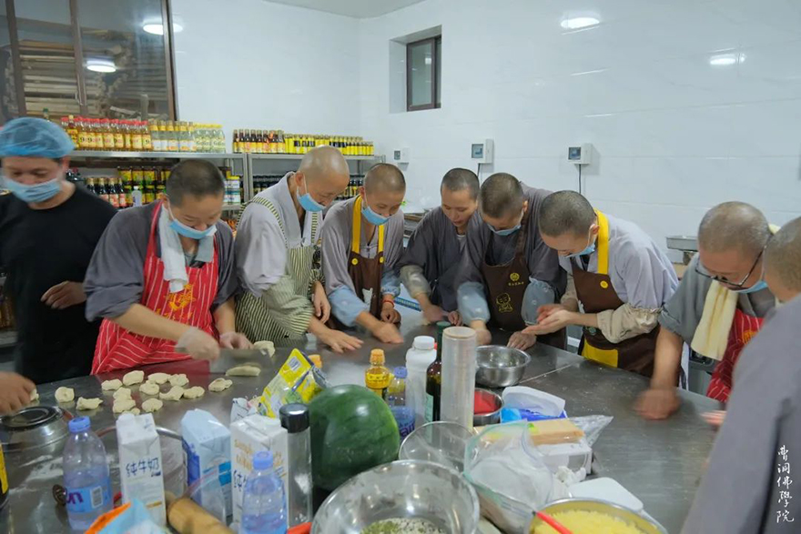 佛教-甜甜蜜蜜、可可爱爱，曹洞佛学院法师们的烘焙技能点拉满！