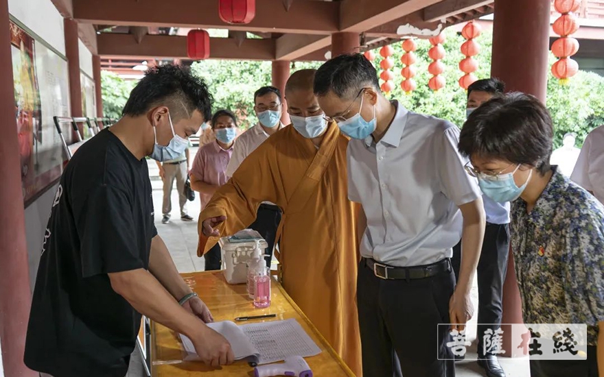 佛教-湖州市委常委李上葵检查长兴县佛教协会疫情防控工作