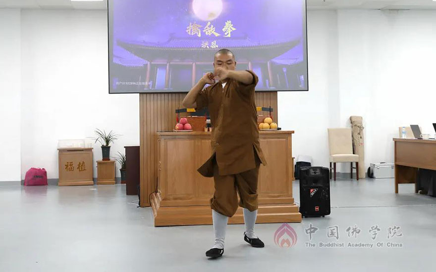 中国佛学院-中国佛学院在凤凰岭新校区举行中秋茶话会