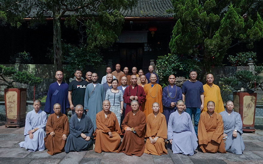 佛教-乐清市佛教协会红色之旅一行参访宁波天童禅寺