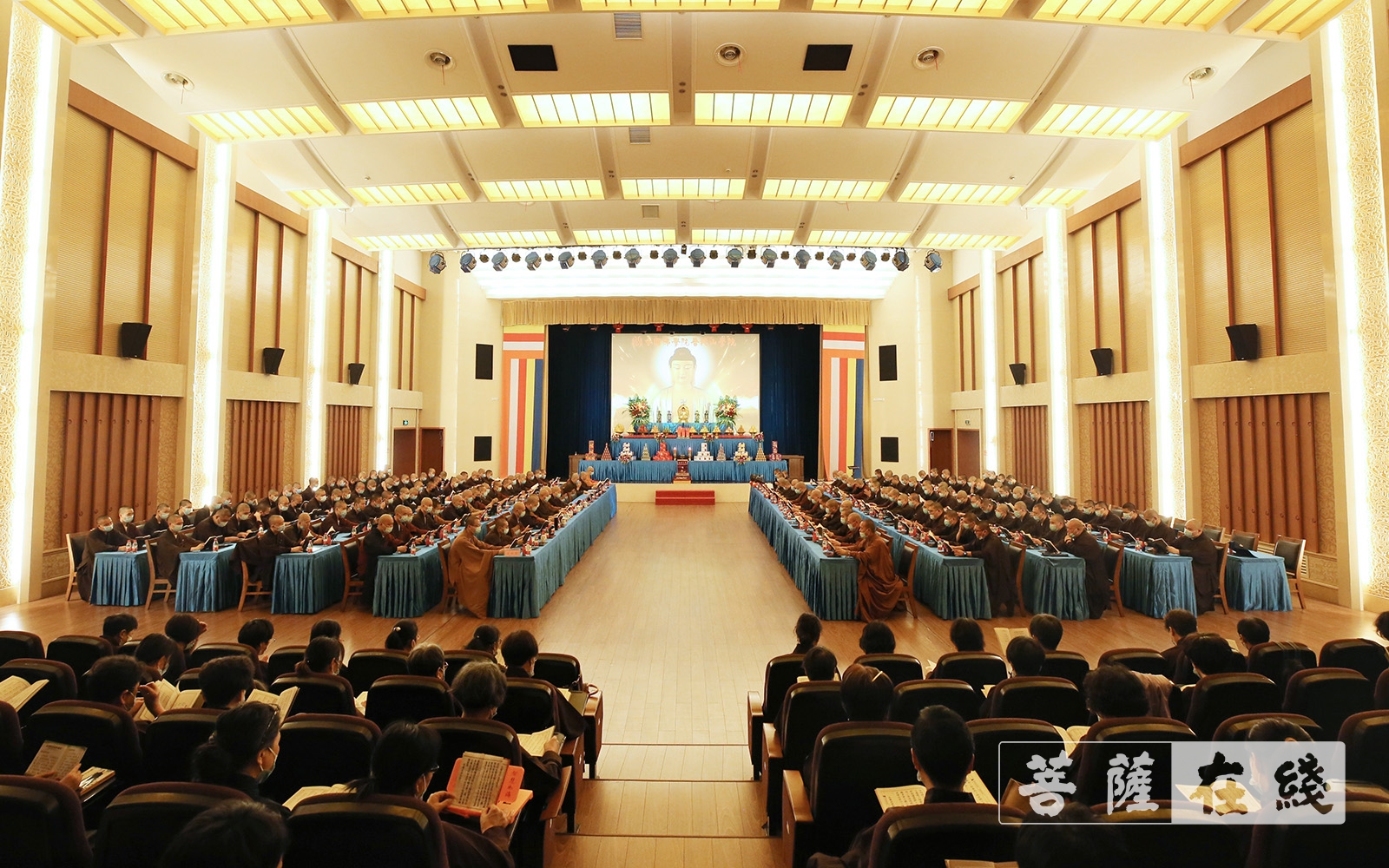 普陀山-中国佛学院普陀山学院开展迎国庆、贺华诞系列活动