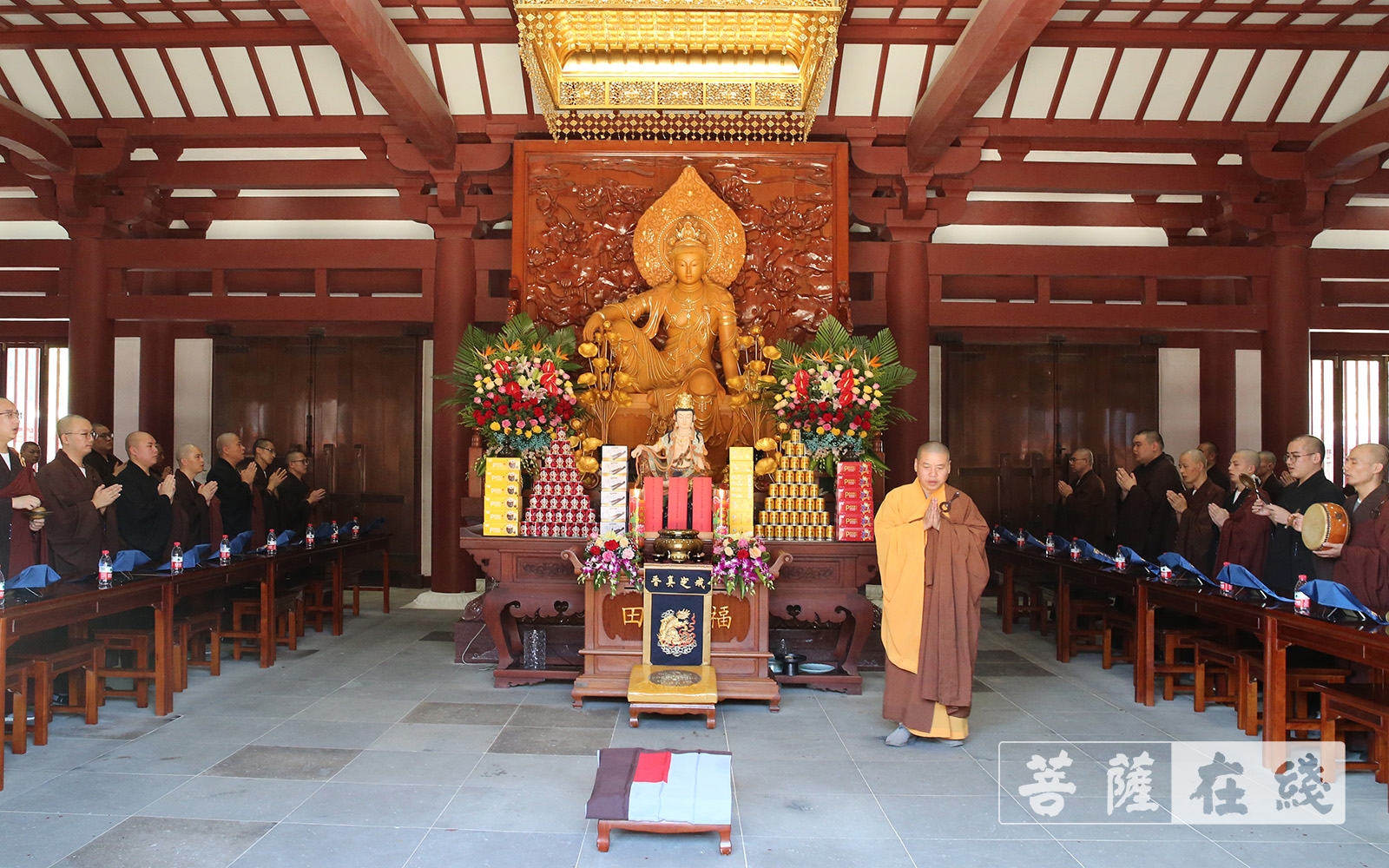 普陀山-中国佛学院普陀山学院开展迎国庆、贺华诞系列活动