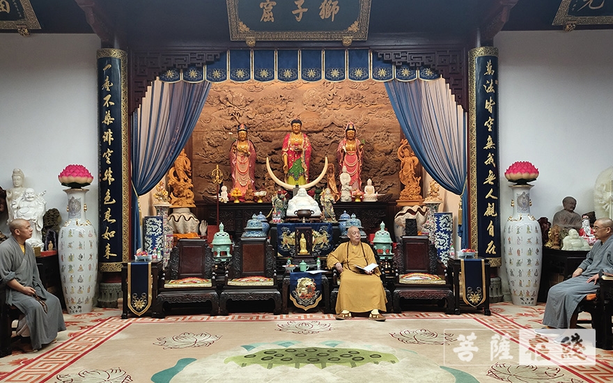 普陀山-普陀山普济禅寺召开全体执事会议及客堂工作安排会议