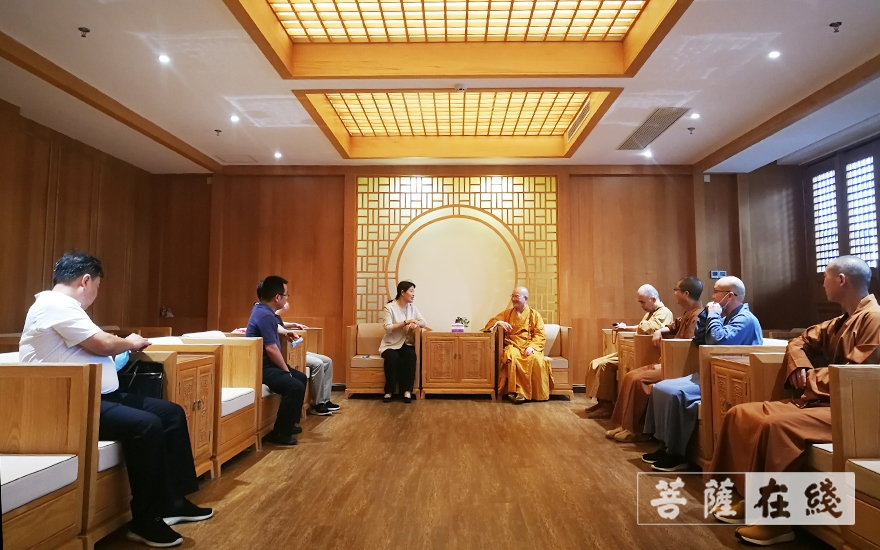 广化寺-莆田市委常委、统战部部长郭宋玉走访调研莆田广化寺