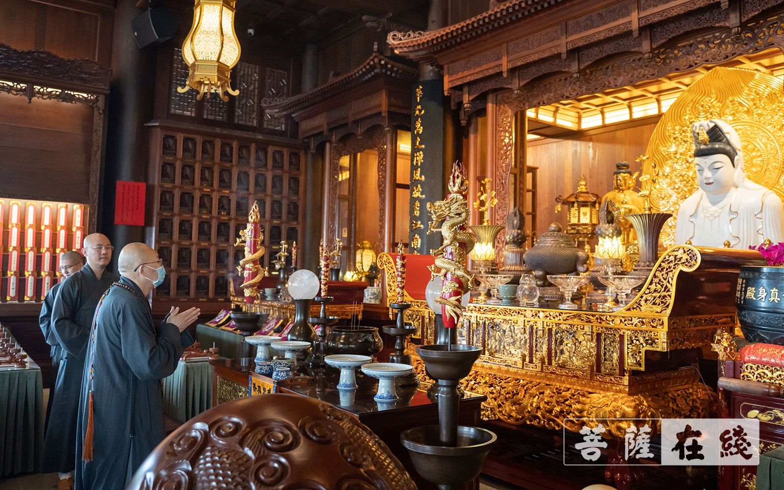 佛教-中国佛教协会副会长圣辉长老一行参访湖州法华寺