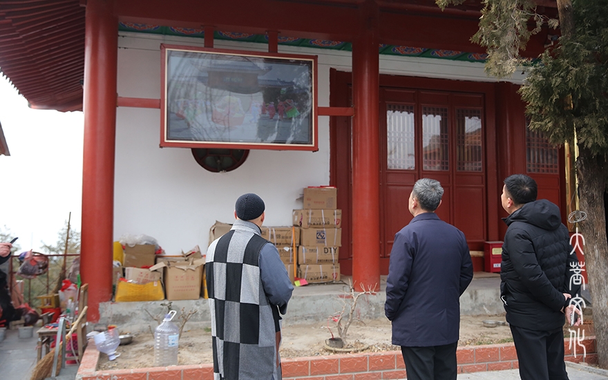 疫情-徐州泉山区委统战部长一行检查泰山寺疫情安全工作