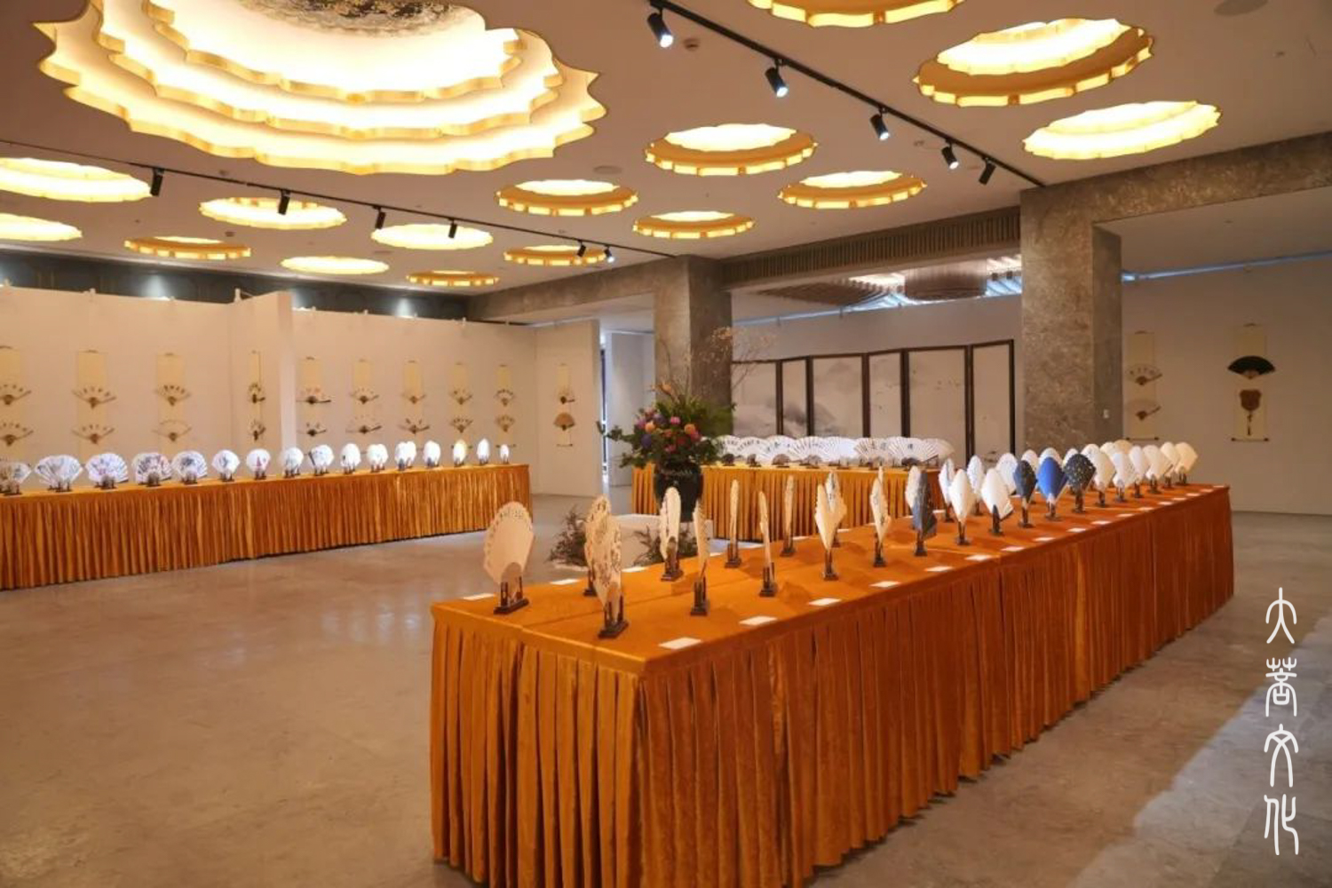 佛教-“同心——上海佛教扇文化艺术展”在宁国禅寺开幕