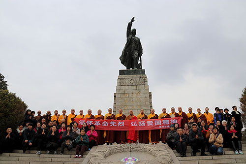 锦州市佛教协会一行到辽沈战役纪念馆缅怀先烈