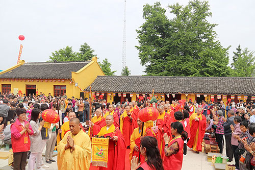 古树新寺盛世华章上海白沃净寺举行全堂佛像开光法会