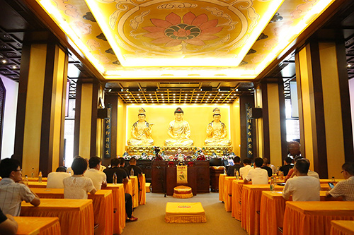 弘扬传统 景严法师和寂光法师应邀于福慧寺作佛学讲座