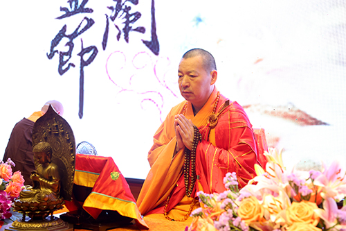 上海七宝教寺举行讽诵《地藏经》祈福法会