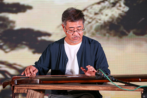 共参华严法喜 同享虞山琴音