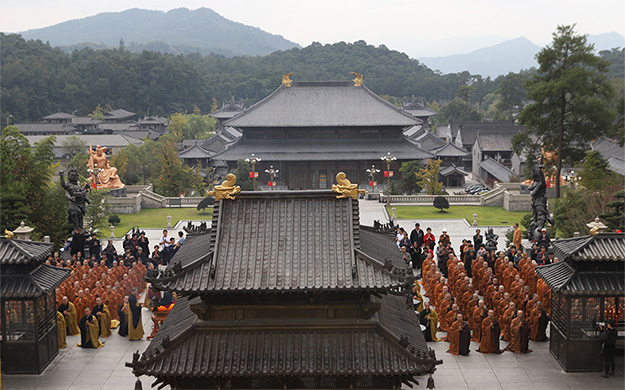 九九重阳节 雪窦山朝拜弥勒圣像 福寿双增