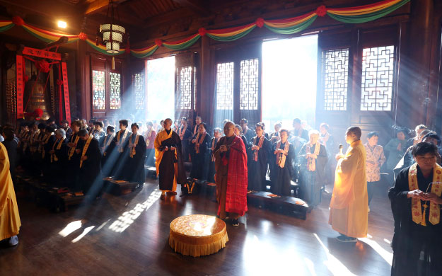 上海福田净寺举行观音菩萨祈福法会