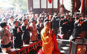 上海洪福寺隆重举行药师佛圣诞祝圣祈福法会