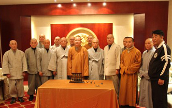 2012药师佛文化节：大愿法师会见18国佛教代表团