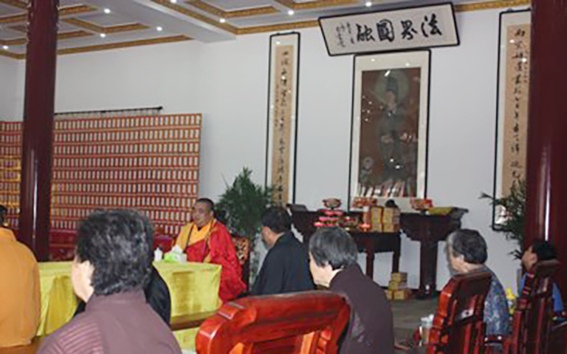 昌智法师来上海寿安寺为惟觉法师闭关“护关”