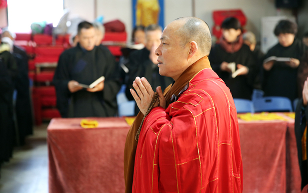 上海省殿禅寺启建中峰三时系念法会