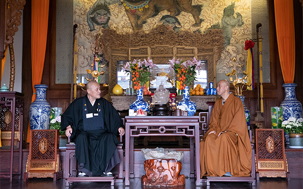 日本曹洞宗宗务厅参访团一行赴雪窦山资圣禅寺交流