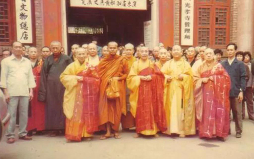 走进光孝寺丨第七期:诃林留香(中英双语)