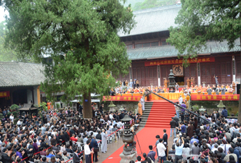 “两岸三地”佛教天台宗交流大会开幕 传印长老致辞